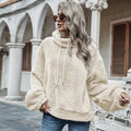Justyna | Damski sweter z kapturem, luźny krój, morelowy