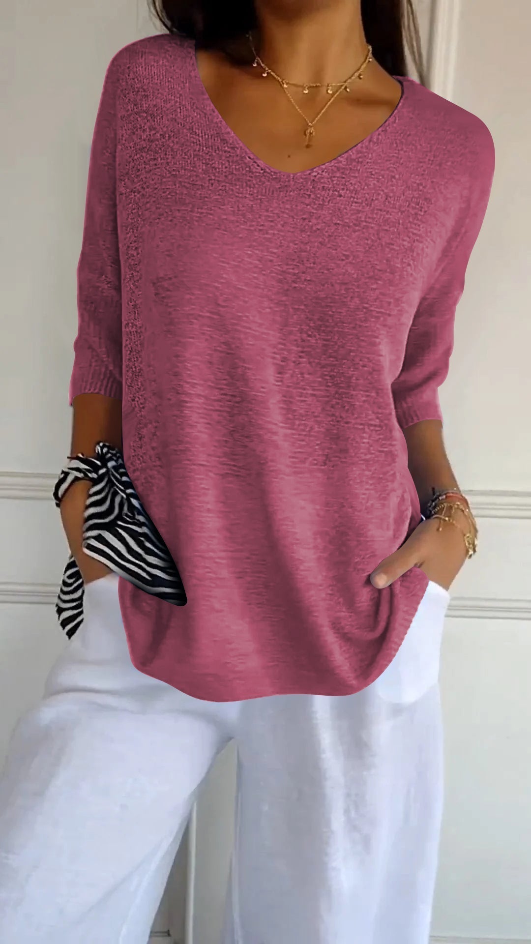 Joanna | Women's Loose-Fit Top with V-Neck and Short Sleeves