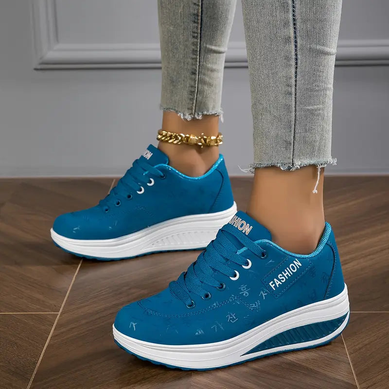 Damskie sneakersy na platformie ze sznurowaniem, widok z boku