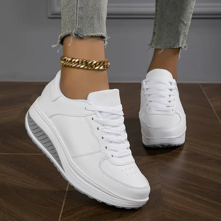 Damskie sneakersy na platformie ze sznurowaniem, widok z boku