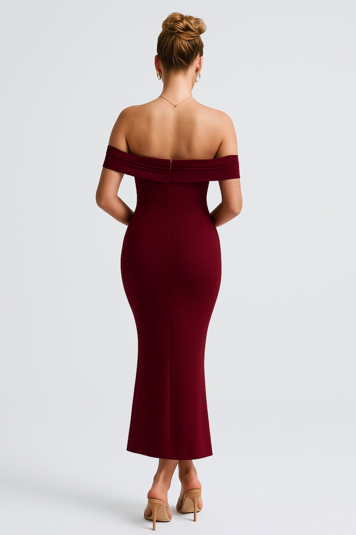 Women's Maxi Dress | Slim Fit Dress with Off-the-Shoulder Design | Fitted Silhouette | Elegant Evening Style
