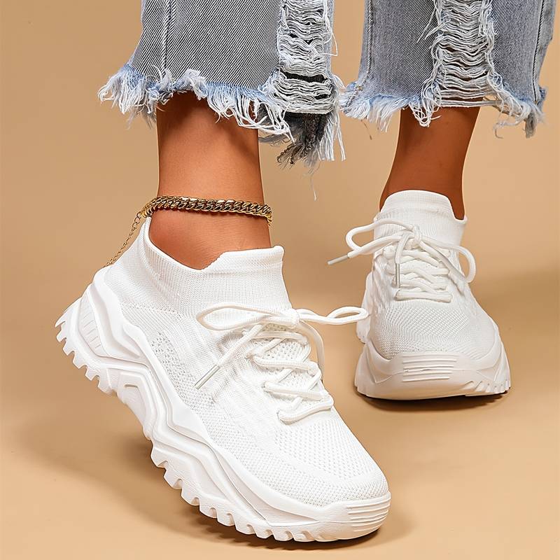 Damskie white sneakersy sznurowane z grubą podeszwą z dzianiny idealne na co dzień