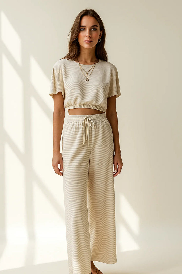 Women's Modern Set | Short Top | Flowing Wide Leg Pants | Elegant Everyday Style