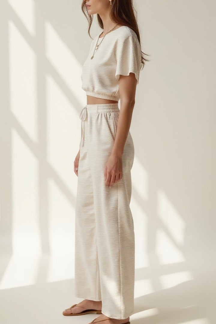 Women's Modern Set | Short Top | Flowing Wide Leg Pants | Elegant Everyday Style