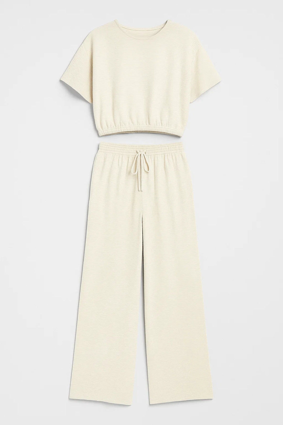 Women's Modern Set | Short Top | Flowing Wide Leg Pants | Elegant Everyday Style
