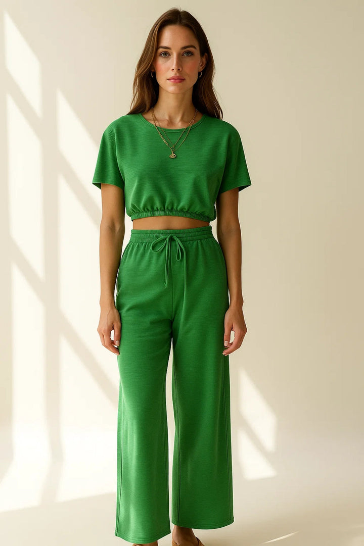 Women's Modern Set | Short Top | Flowing Wide Leg Pants | Elegant Everyday Style