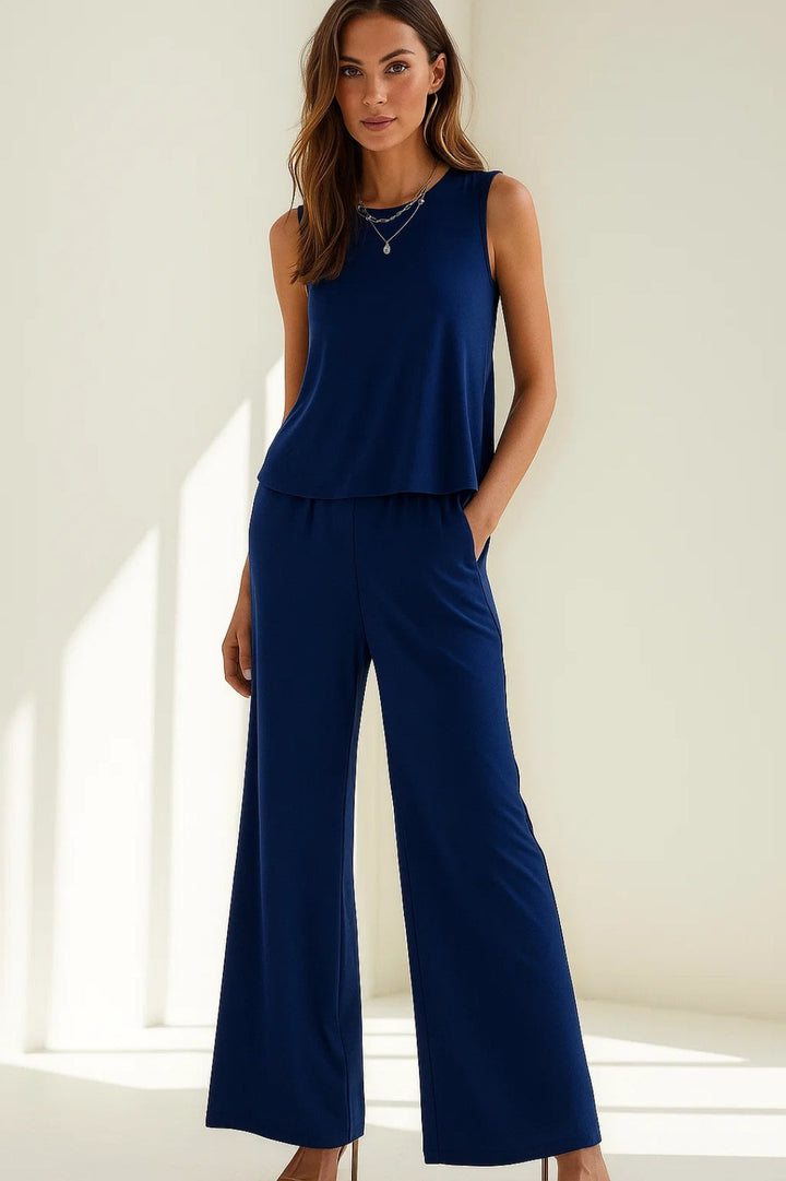 Women's Two-Piece Set | Oversized Sleeveless Top and Wide Pants | Pullover Style | Modern Casual Look