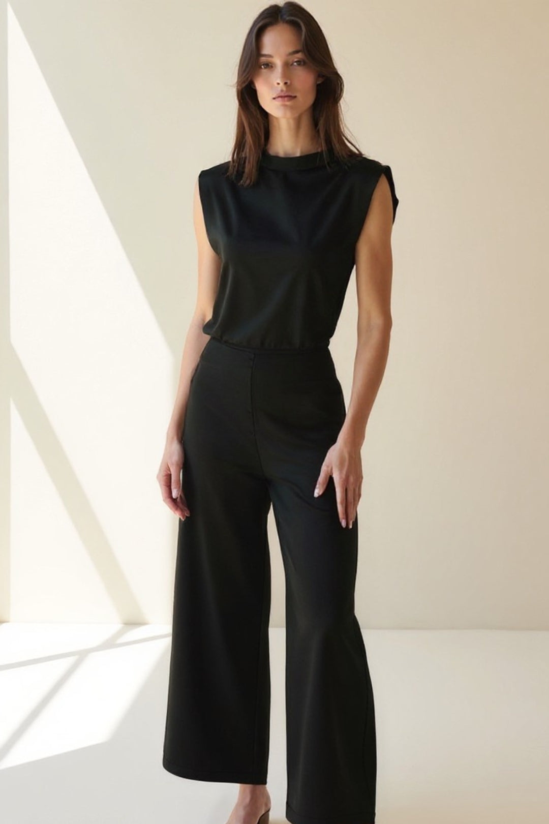 Damski Elegancki Komplet | Zwiewny Top Bez Rękawów | Szerokie Spodnie Wide Leg | Nowoczesny Kobiecy Styl