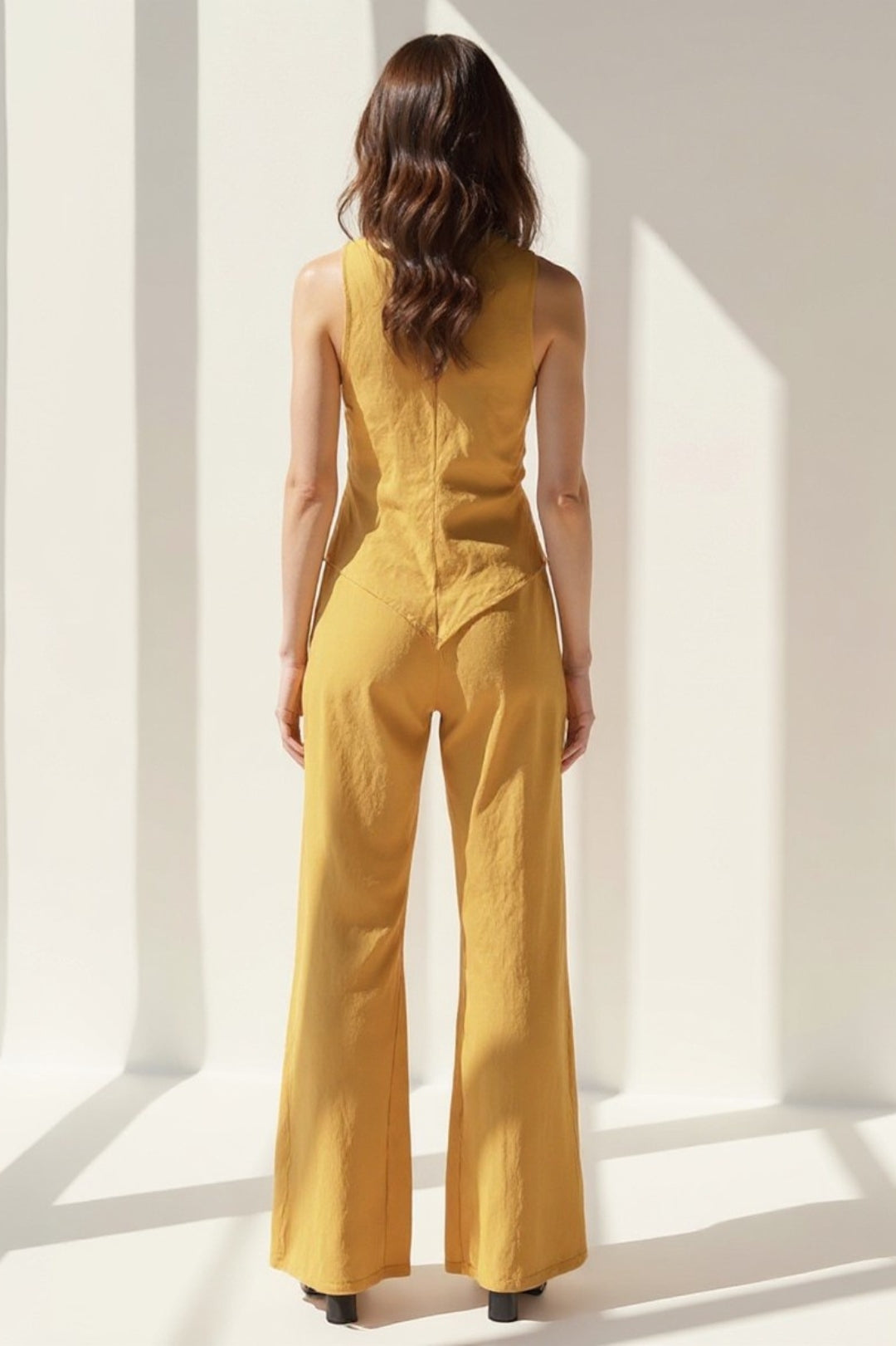 Damski Komplet Casual Chic | Minimalistyczny Top Bez Rękawów | Zwiewne Szerokie Spodnie | Nowoczesny Kobiecy Styl