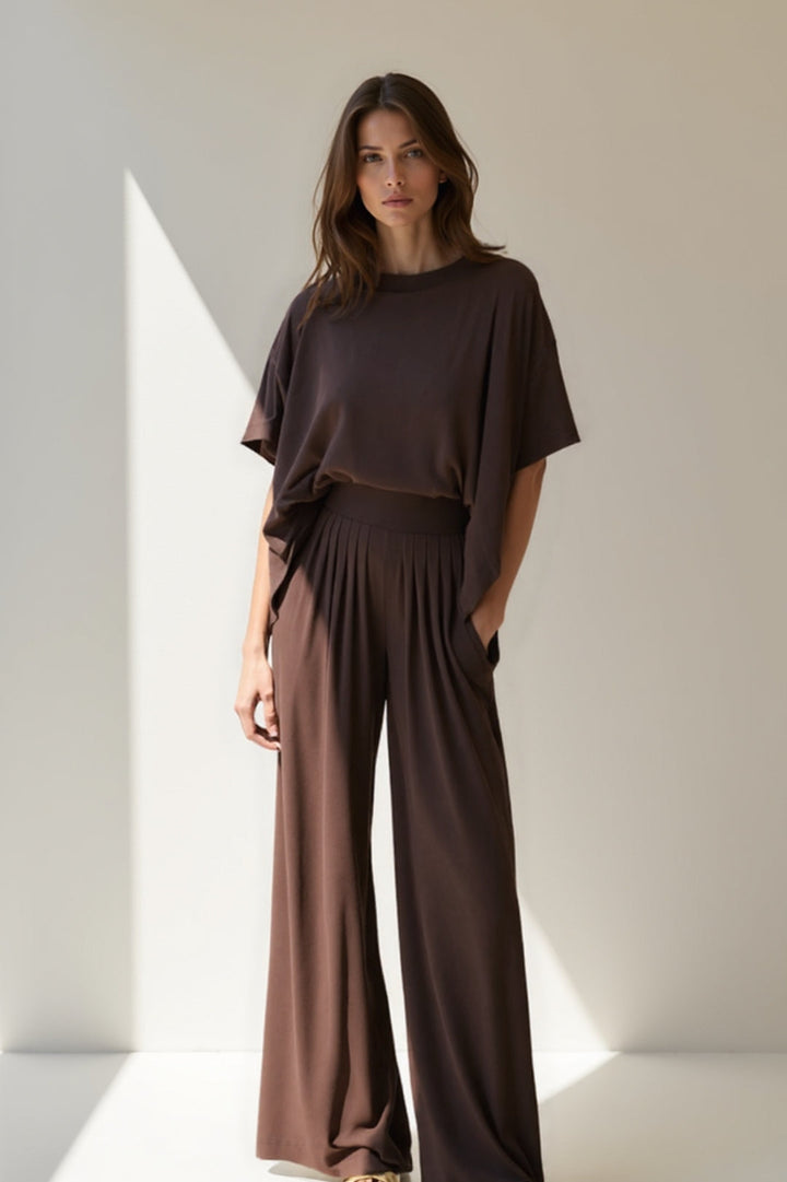 Damski Komplet Lounge | Bluzka Oversize z Krótkim Rękawem | Zwiewne Spodnie Wide Leg | Nowoczesny Styl Na Co Dzień