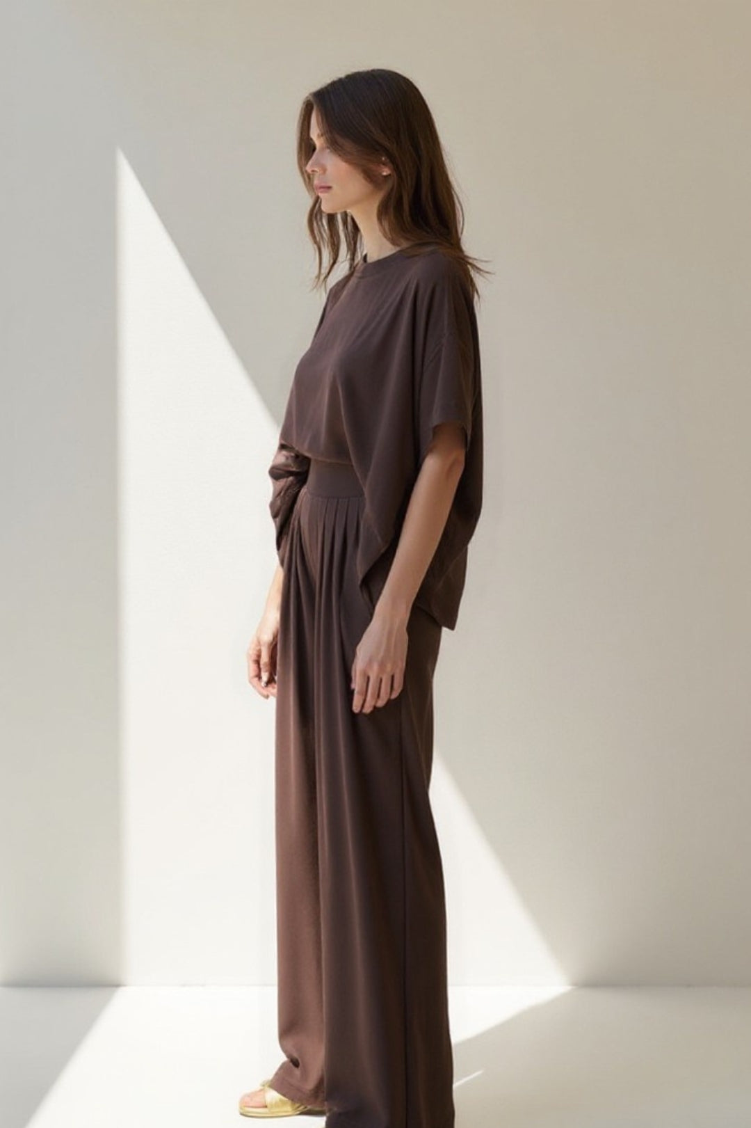 Damski Komplet Lounge | Bluzka Oversize z Krótkim Rękawem | Zwiewne Spodnie Wide Leg | Nowoczesny Styl Na Co Dzień