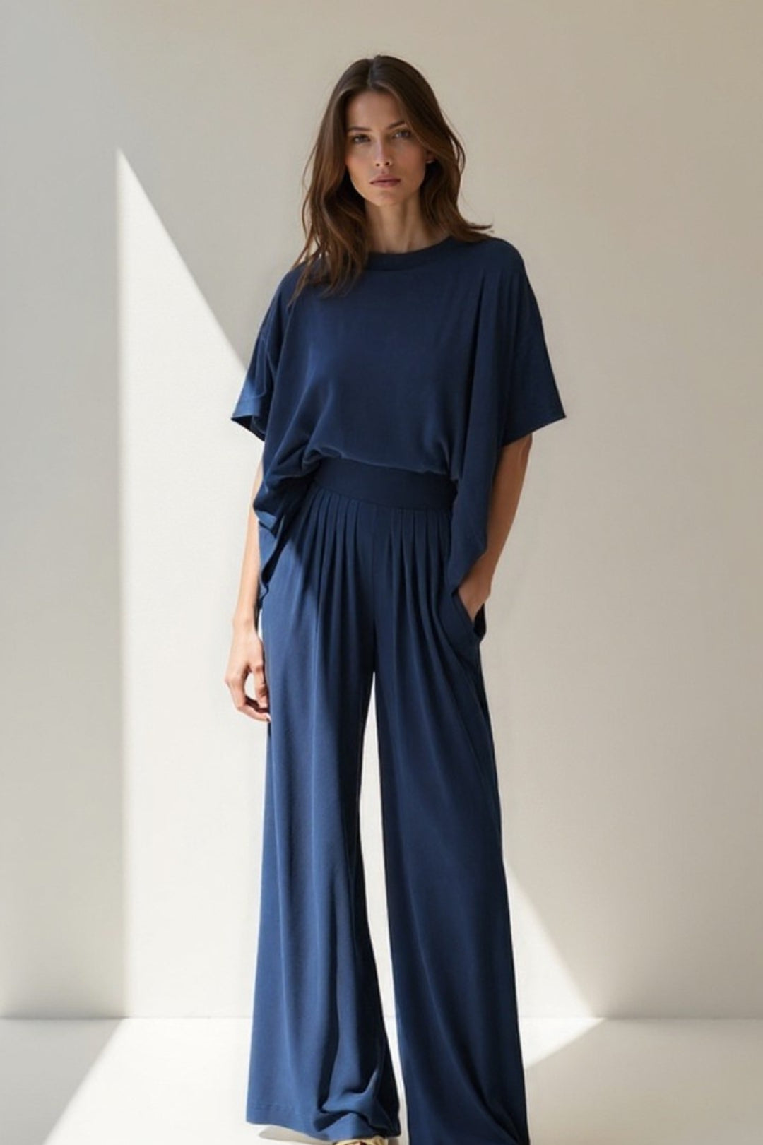 Damski Komplet Lounge | Bluzka Oversize z Krótkim Rękawem | Zwiewne Spodnie Wide Leg | Nowoczesny Styl Na Co Dzień