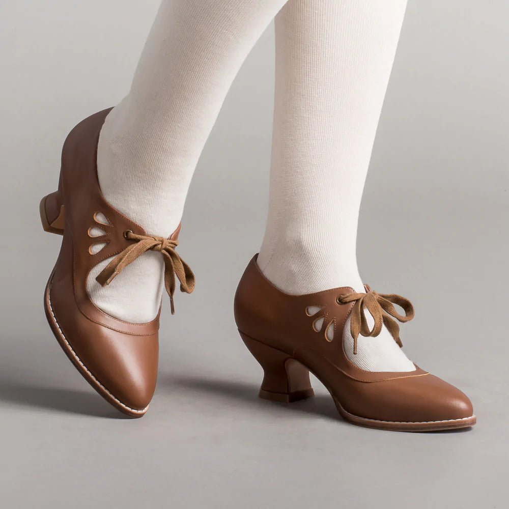 Damskie buty sznurowane na niskim obcasie z okrągłym noskiem | Stylowe 6