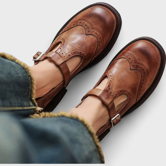 Damskie buty z okrągłym noskiem i jednym paskiem na nosku | Klamra 0