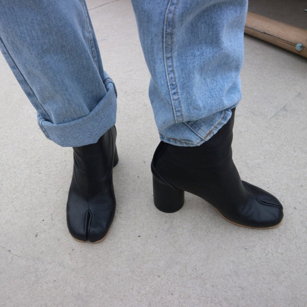 Damskie skórzane botki Tabi – na obcasie, z rozdzielonym noskiem 1