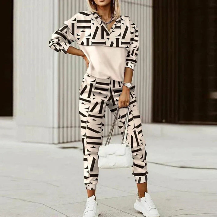 Women's Set with Hoodie and Drawstring Pants | Casual Outfit
