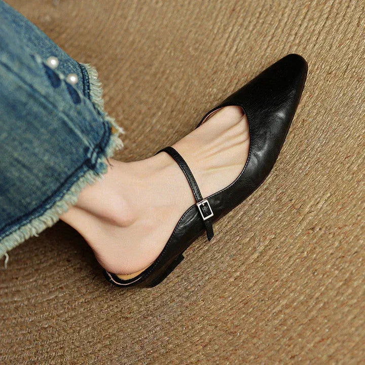 Kirelyn | Damskie Baleriny Slingback ze Szpiczastym Noskiem, Smukłym Paskiem i Niskim Obcasem