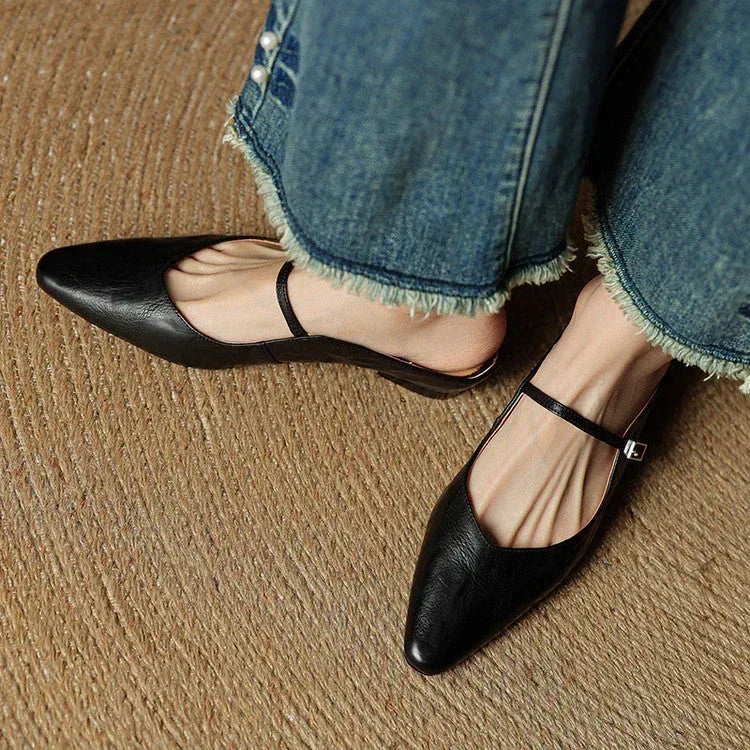 Kirelyn | Damskie Baleriny Slingback ze Szpiczastym Noskiem, Smukłym Paskiem i Niskim Obcasem