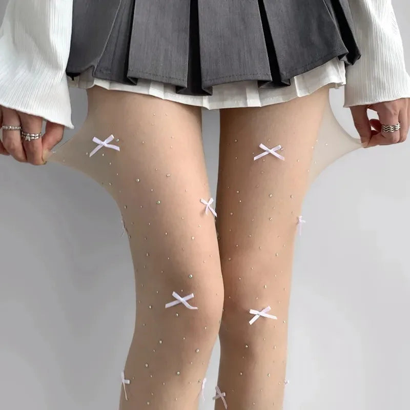 Rajstopy damskie z kokardką – Elegancki design na każdą okazję