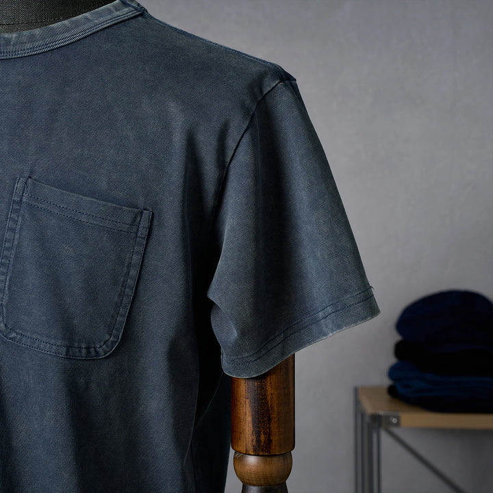 Męski Sprany T-Shirt z Okrągłym Dekoltem, Krótkim Rękawem i Kieszonką | Vintage Krój