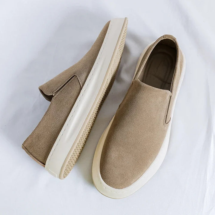 Męskie Wsuwane Sneakersy Casualowe z Kontrastową Podeszwą | Czysty Krój