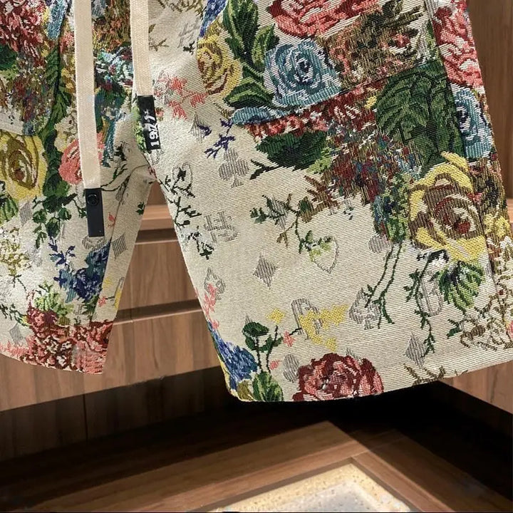 Darek | Men's short shorts with floral pattern