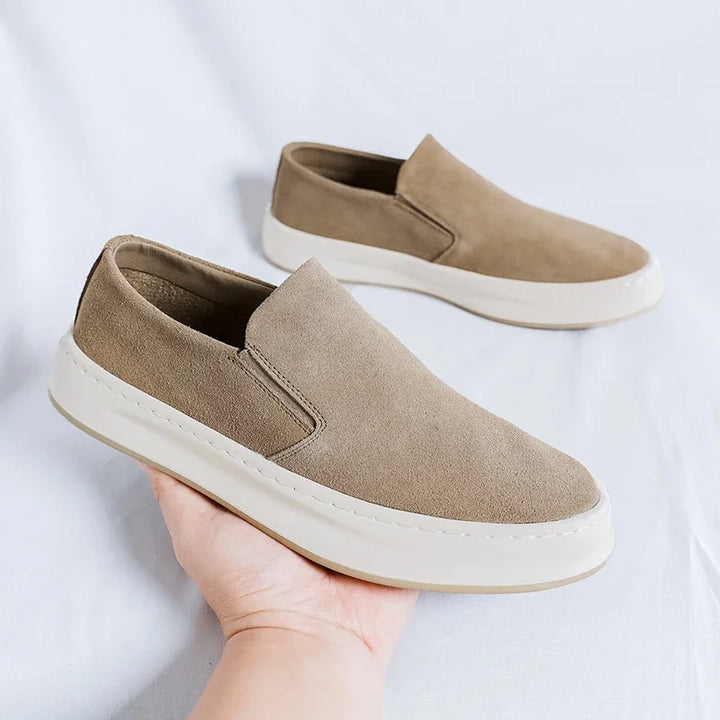 Męskie Wsuwane Sneakersy Casualowe z Kontrastową Podeszwą | Czysty Krój