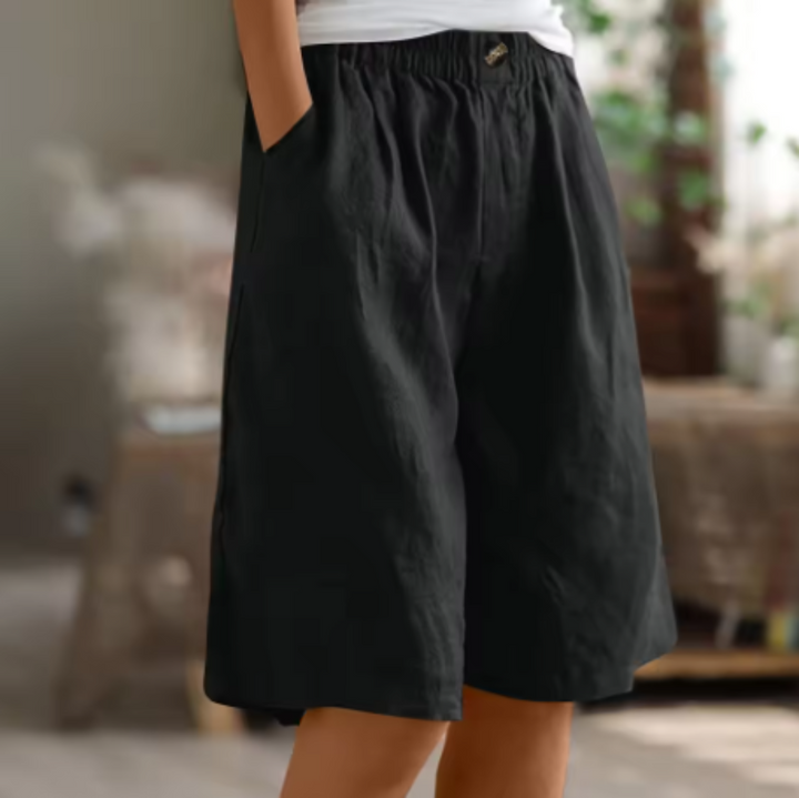 Weronika | Women's Bermuda Shorts with Wide Legs, an Elastic Waist, and a Loose Fit