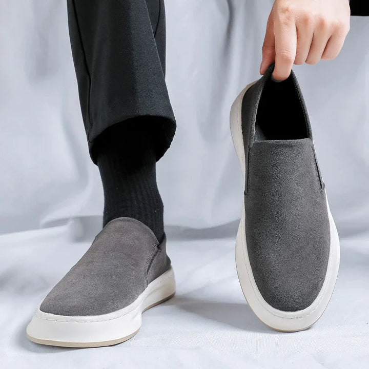 Męskie Wsuwane Sneakersy Casualowe z Kontrastową Podeszwą | Czysty Krój