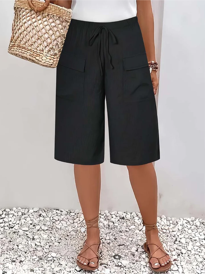 Patrycja | Women's bermuda shorts with an elastic waistband