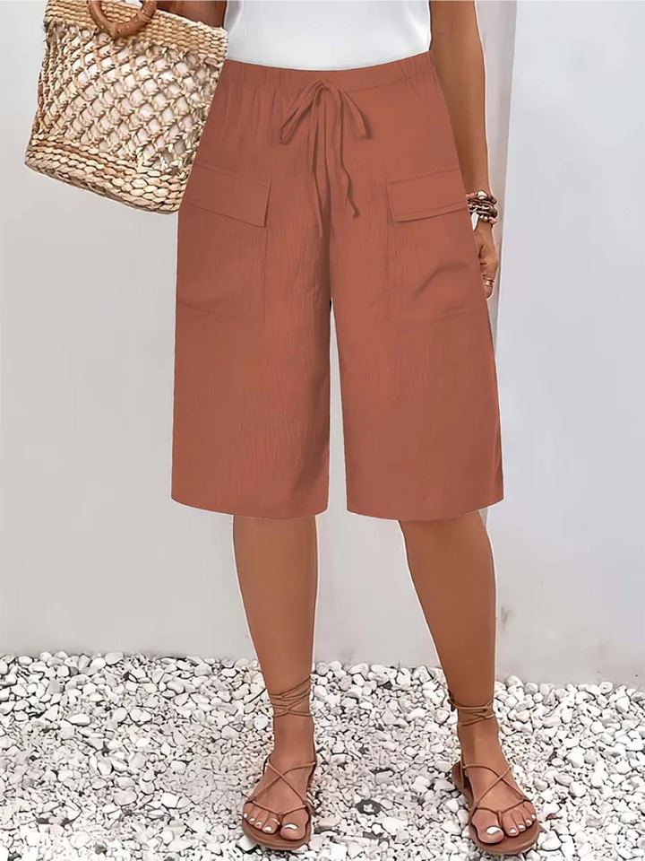 Patrycja | Women's bermuda shorts with an elastic waistband