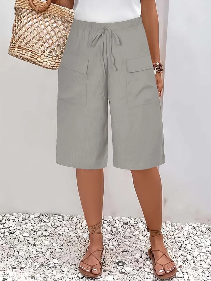 Patrycja | Women's bermuda shorts with an elastic waistband