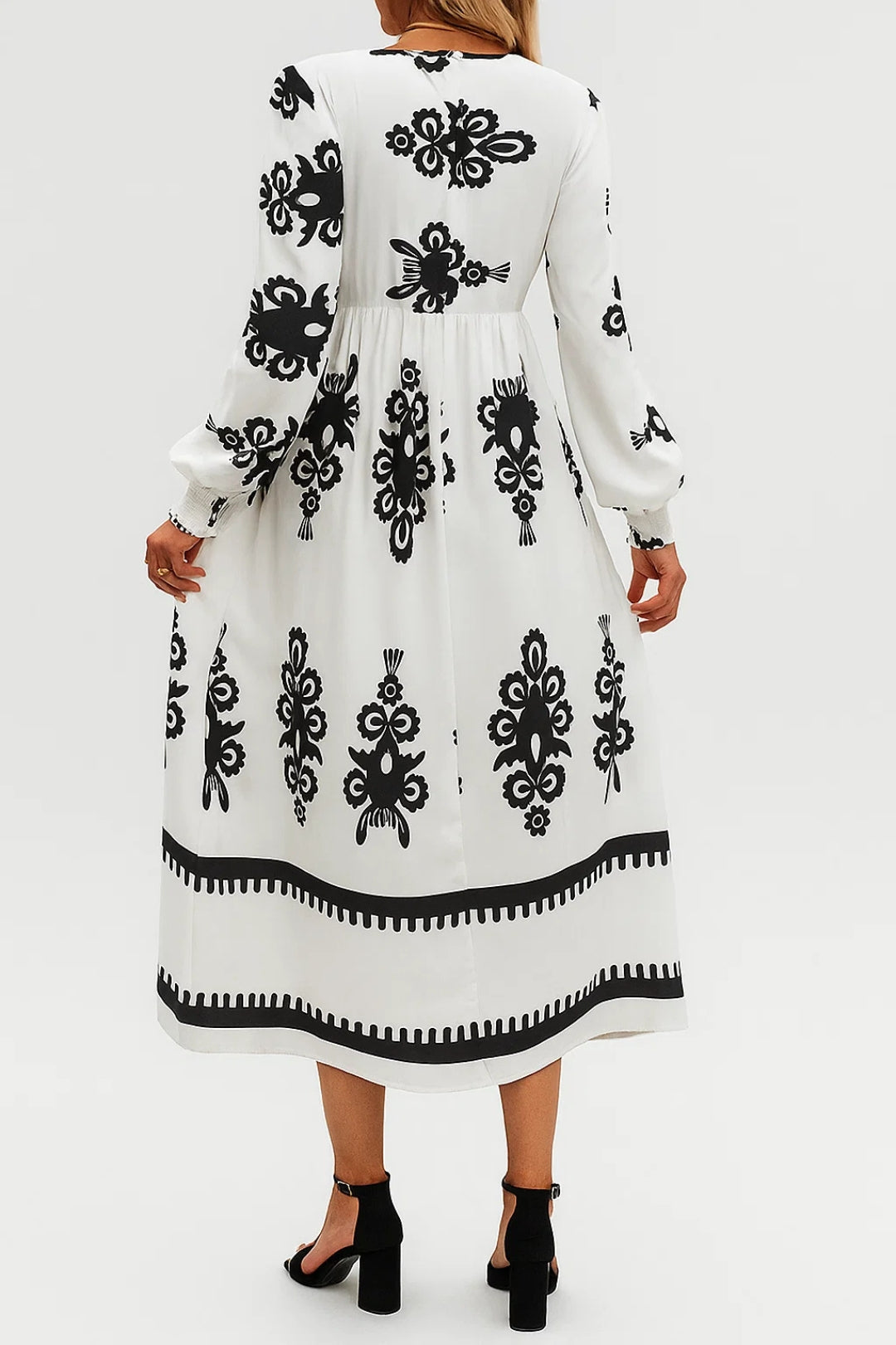 Women's Dress with Decorative Pattern | Flowing Maxi Dress | Regular Fit | Feminine Casual Chic Style