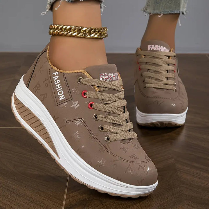 Damskie sneakersy na platformie ze sznurowaniem, widok z boku