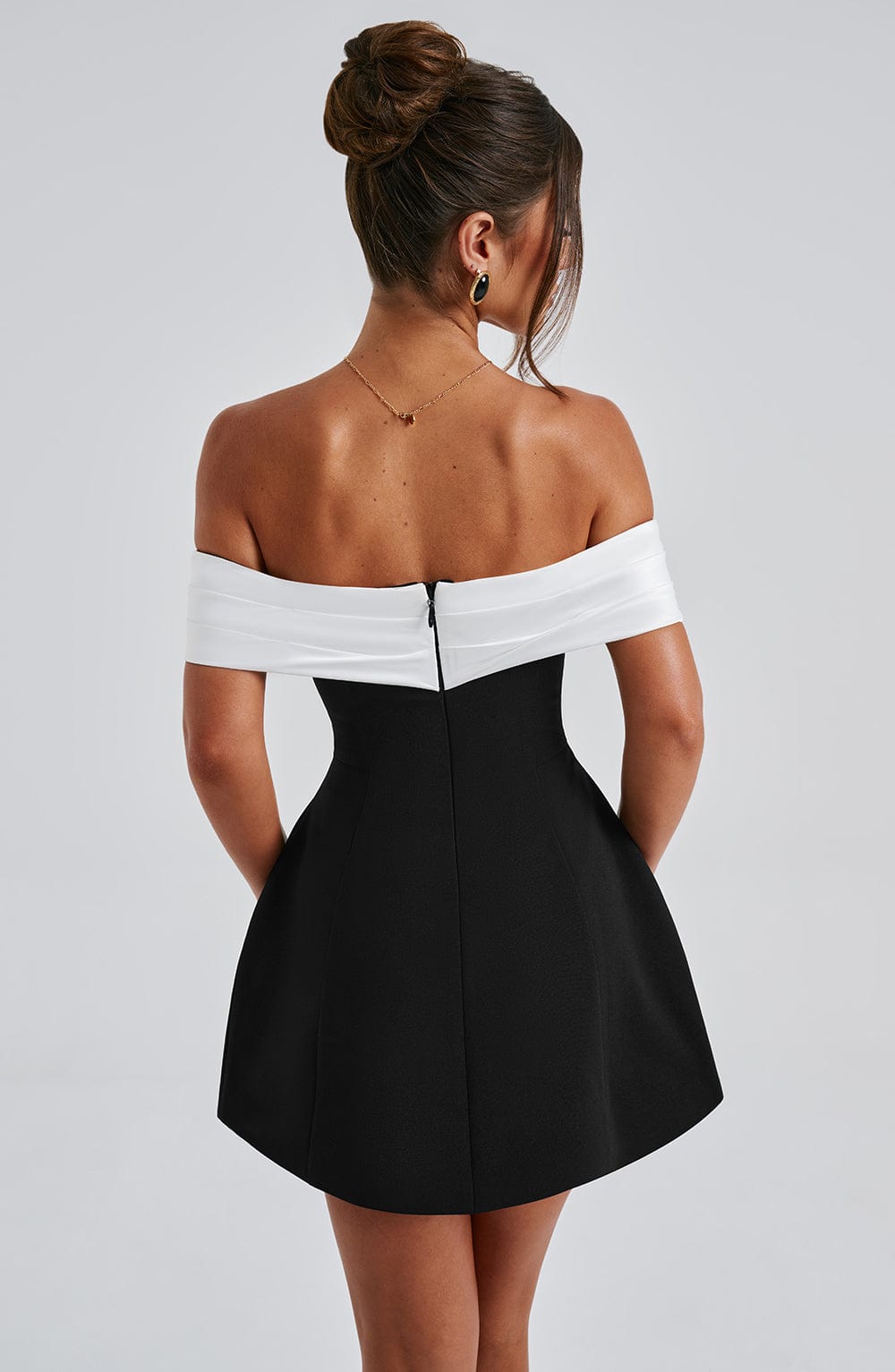 Women's Off-Shoulder Contrast Panel Defined Waist Flared Dress | Mini