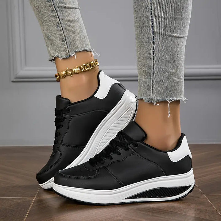 Damskie sneakersy na platformie ze sznurowaniem, widok z boku