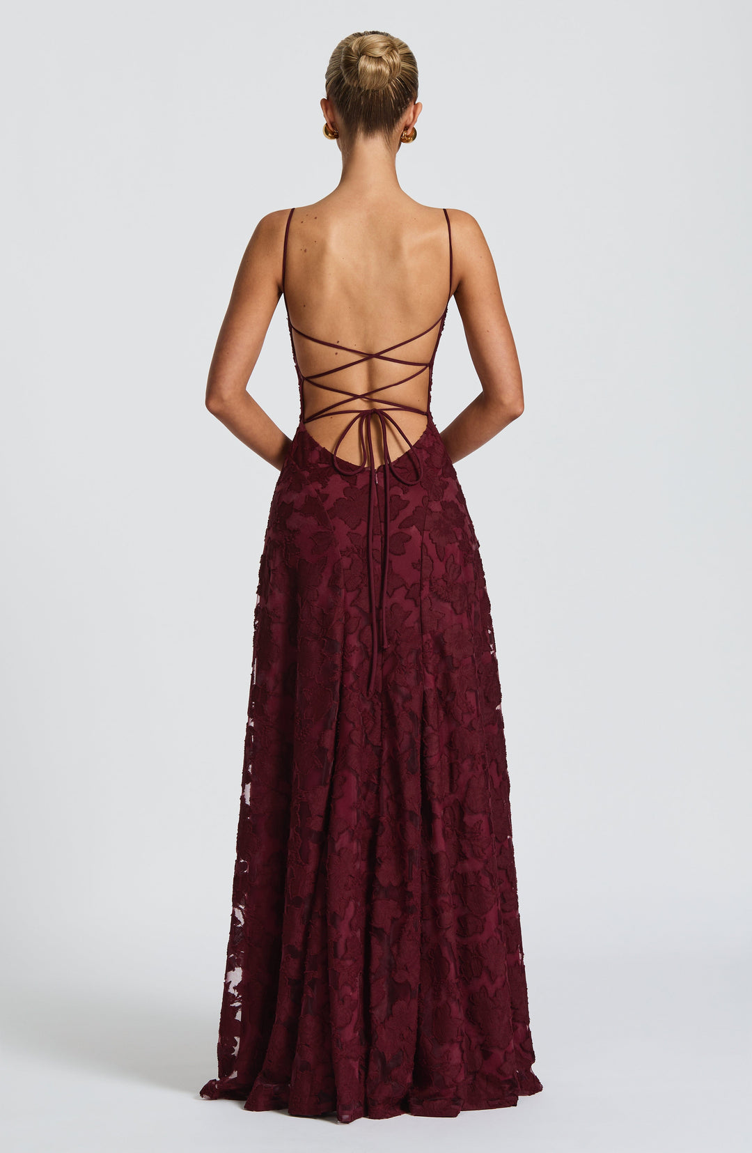 Women's Textured Floral Pattern Spaghetti Strap Flared Maxi Dress
