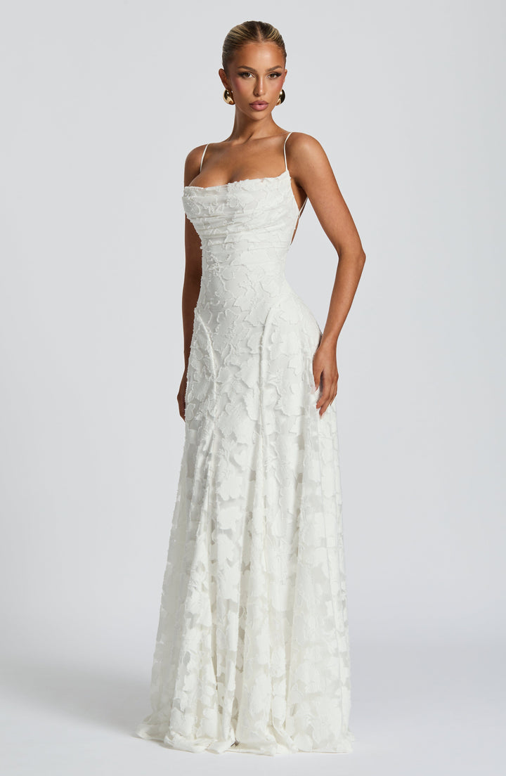 Women's Textured Floral Pattern Spaghetti Strap Flared Maxi Dress