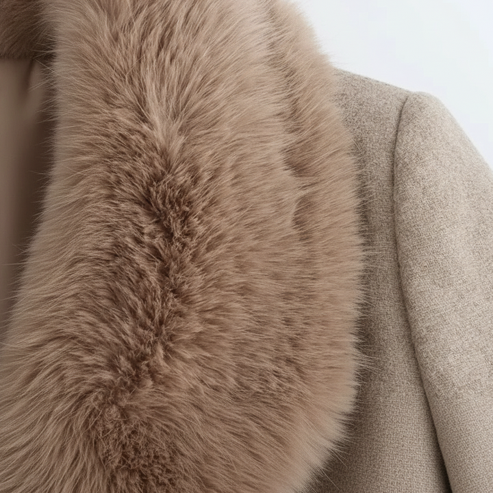 Magdalena | Women's long coat with a fur collar