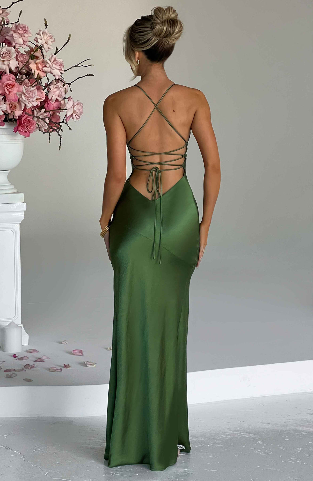 Women's Sleeveless Maxi Dress with Straps and Slit