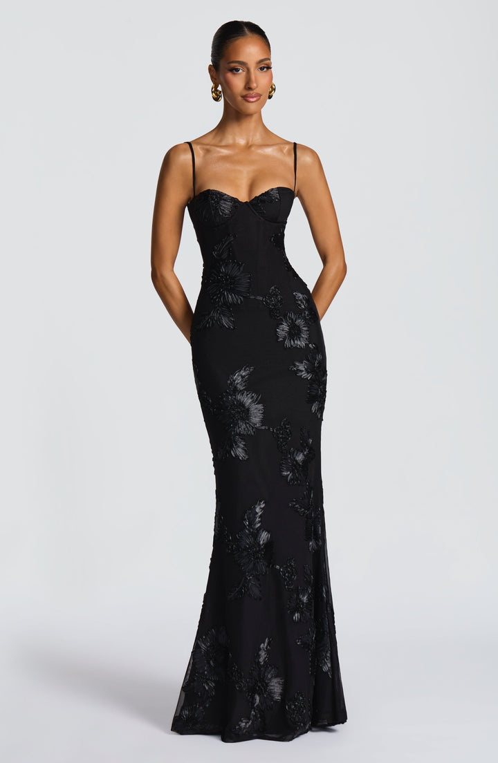Women's Sleeveless Maxi Dress with Heart-Shaped Neckline | Fitted Cut