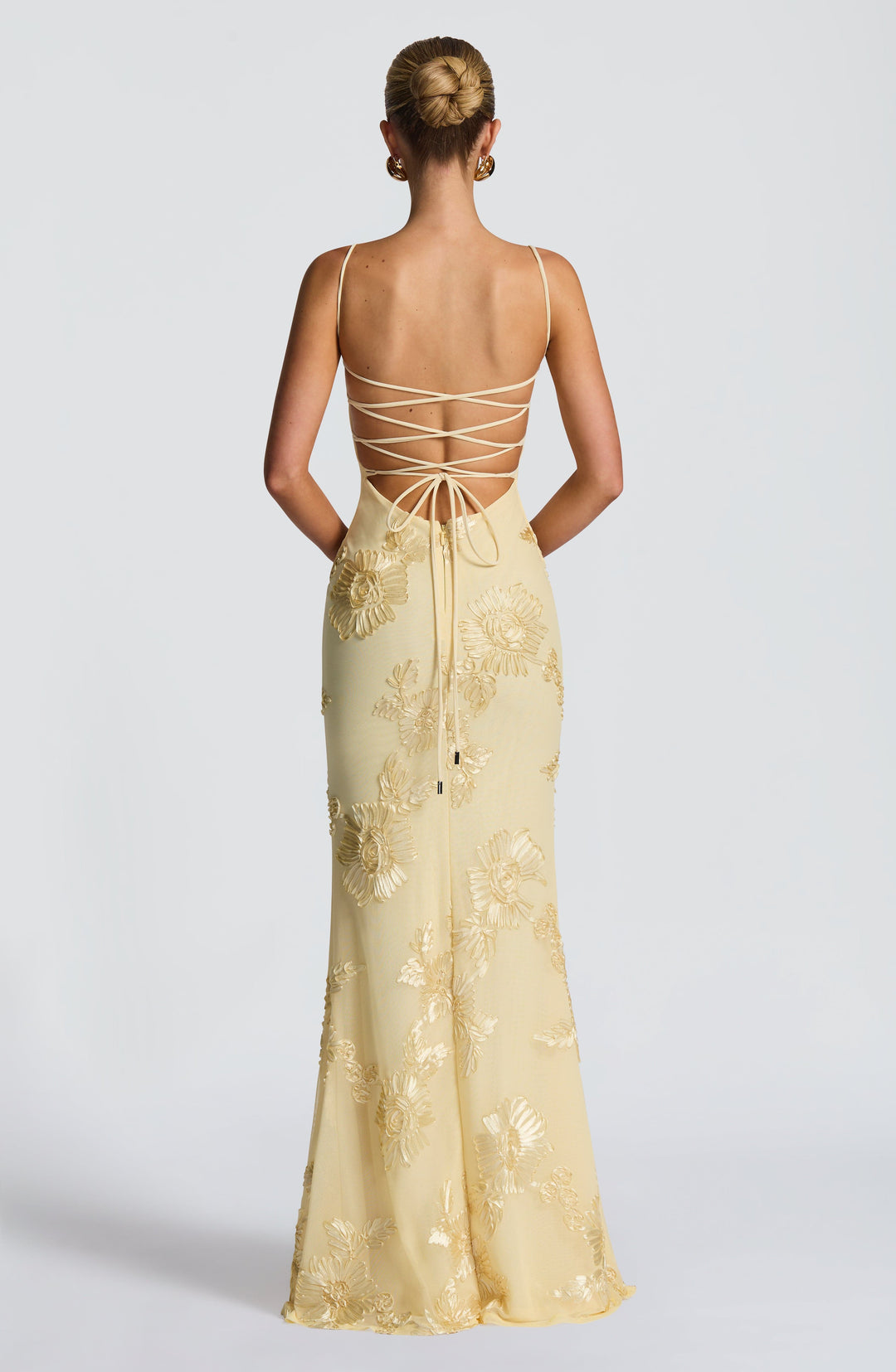 Women's Sleeveless Maxi Dress with Heart-Shaped Neckline | Fitted Cut